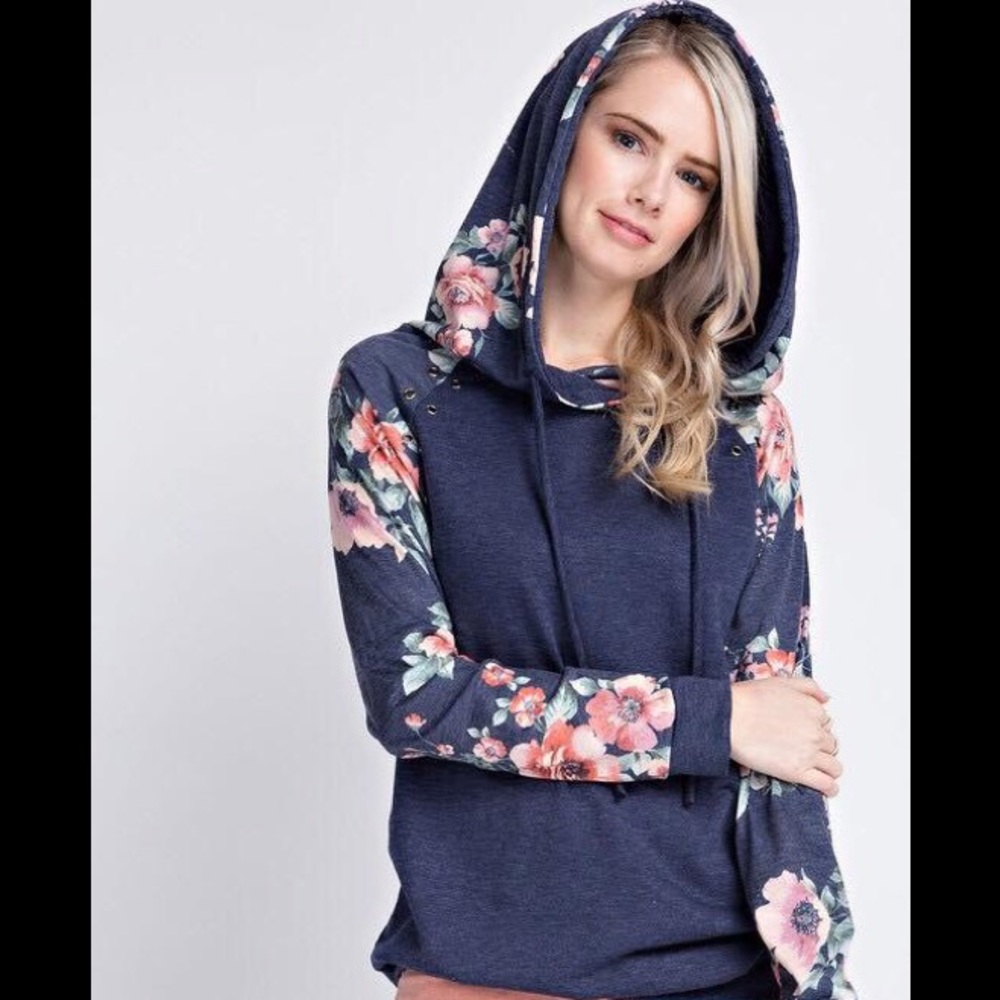 NWOT 12pm by Mon Ami navy & floral hoodie. Size M.